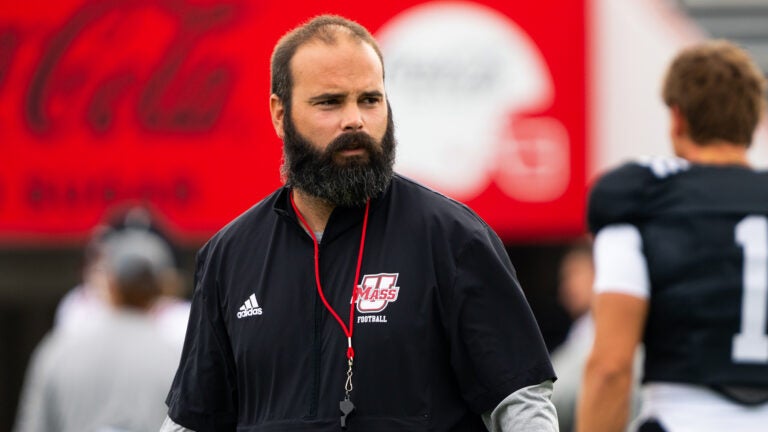 Temple snaps FBS-worst road skid in 42-10 win over UMass
