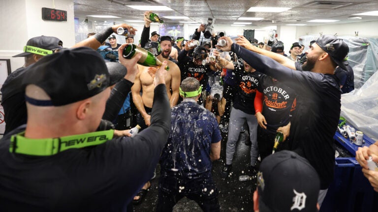 Tigers clinch playoff berth with 2-1 win over Red Sox in Game 161