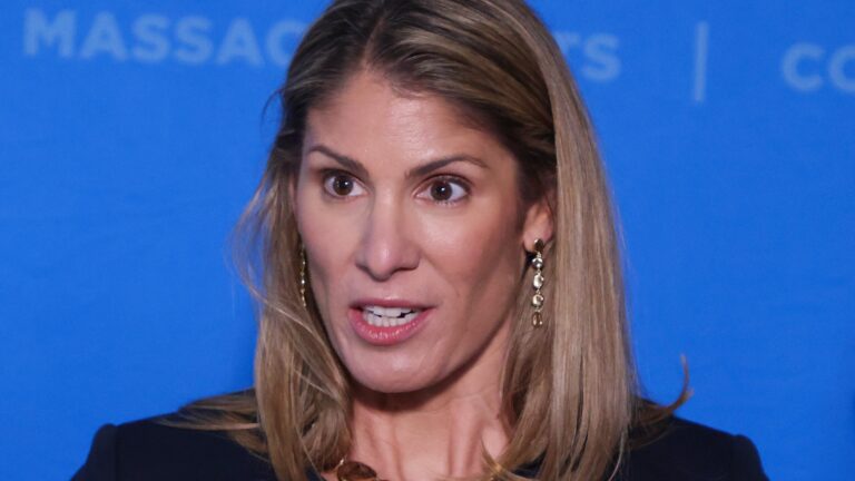 Lori Trahan pens heartfelt letter to Market Basket board