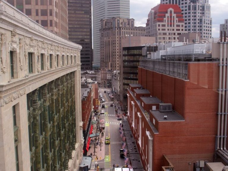 Can you put these events in Boston history in order?