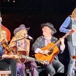 Lainey Wilson blows through Mansfield with Whirlwind World Tour