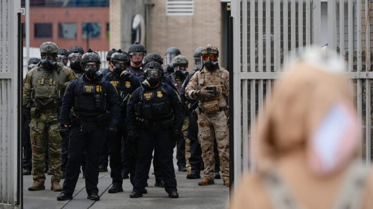 Trump can take command of Oregon troops