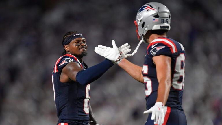 Who stood out and struggled against Bills