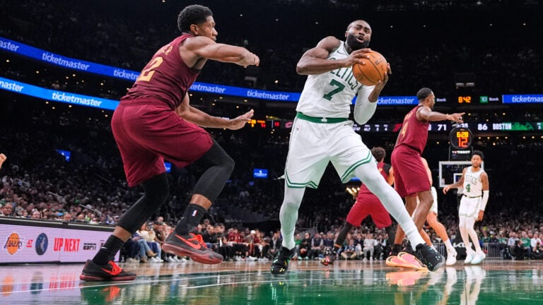 Jaylen Brown scores 30 as Celtics snap Cavaliers’ win streak