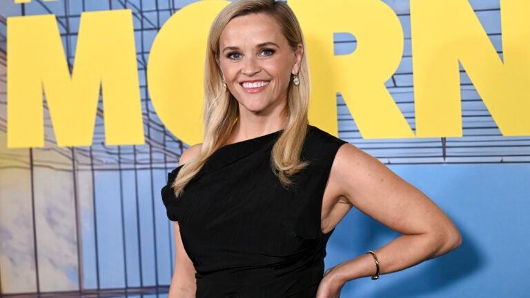 Reese Witherspoon visits Boston bookstore
