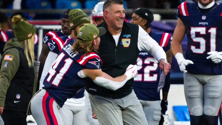 Diggs calls Vrabel ‘perfect parent’ to guide young Patriots core