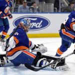 Jeremy Swayman stellar in net in Bruins’ victory over Islanders