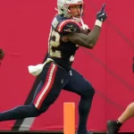 Why TreVeyon Henderson looked at the sideline during TD run